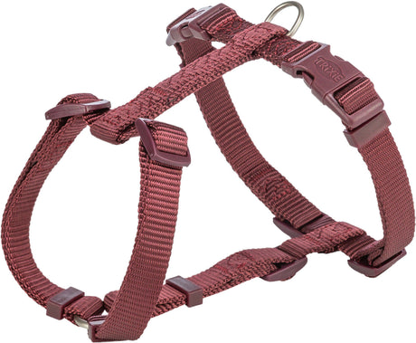 Rotes Geschirr aus Nylon mit verstellbaren Schnallen und einem Metallring, geeignet als Hundegeschirr.