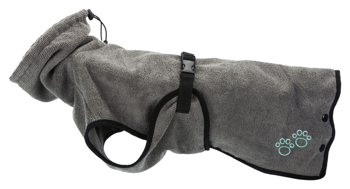 Grauer Hundemantel mit schwarzer Umrandung und Schnalle, sowie zwei gestickten Pfotenabdrücken auf der Seite.