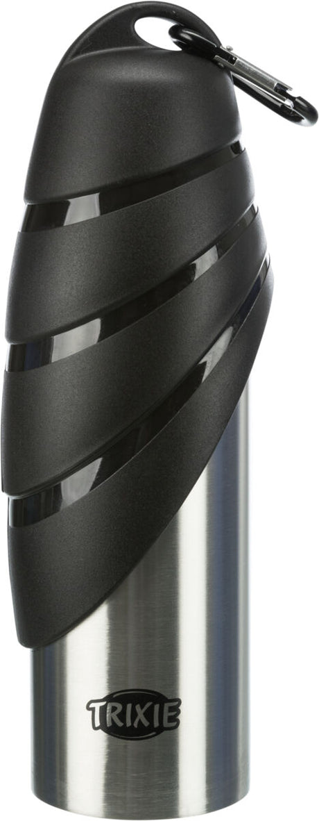 Silberne Edelstahlflasche mit schwarzem, spiralartigem Verschluss und Karabinerhaken, Logo "TRIXIE".
