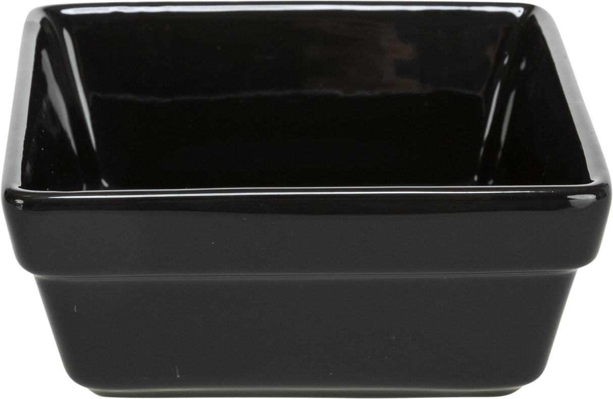 Eine glänzende, schwarze, quadratische Schale aus Keramik mit breitem Rand und glatter Oberfläche.