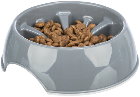 Grauer Hundenapf mit rutschfester Unterseite, gefüllt mit braunem Trockenfutter.