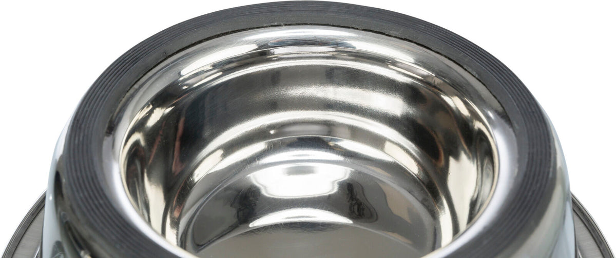 Metallische Schüssel mit glänzender Oberfläche und schwarzem Gummirand am oberen Rand.