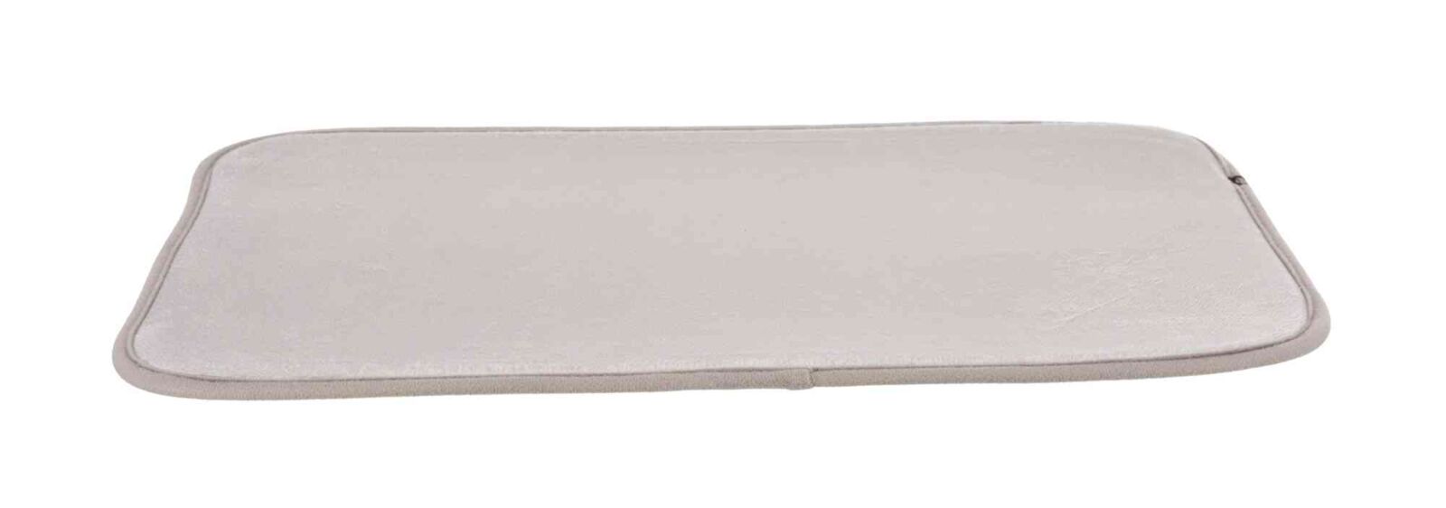 Rechteckige beige Matte mit abgerundeten Ecken, flach liegend auf weißem Hintergrund.