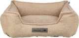 Beiges Hundebett mit strukturierter Oberfläche, rechteckiger Form und einem Schild mit der Aufschrift "homeEdition TRIXIE".