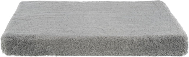 Graues, flauschiges rechteckiges Kissen oder Polster mit weicher Textur, vollständig sichtbar.
