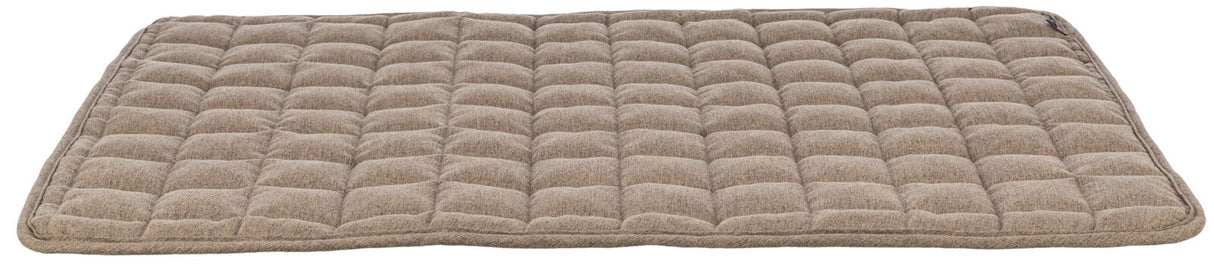 Beigefarbene, gepolsterte Matte mit gestepptem Karomuster in rechteckiger Form auf weißem Hintergrund.