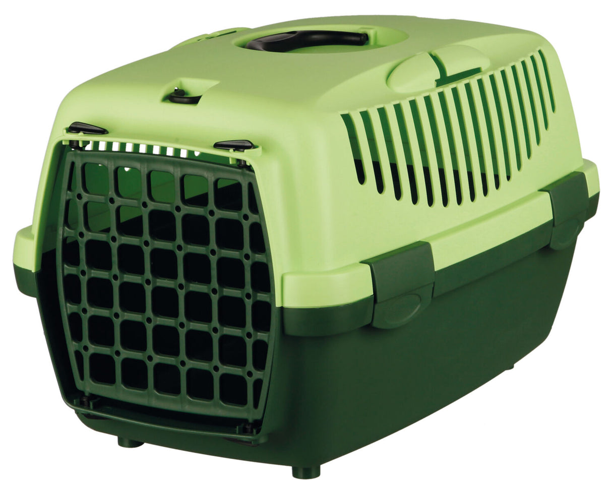 Grüne Transportbox mit Lüftungsschlitzen und Gittertür, geeignet für Tiere.