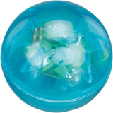 Blauer transparenter Ball mit mehreren weißen und metallischen Elementen im Inneren, glatt und rund.
