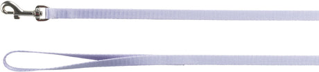 Lilafarbene Hundeleine mit silbernem Karabiner und Handschlaufe.