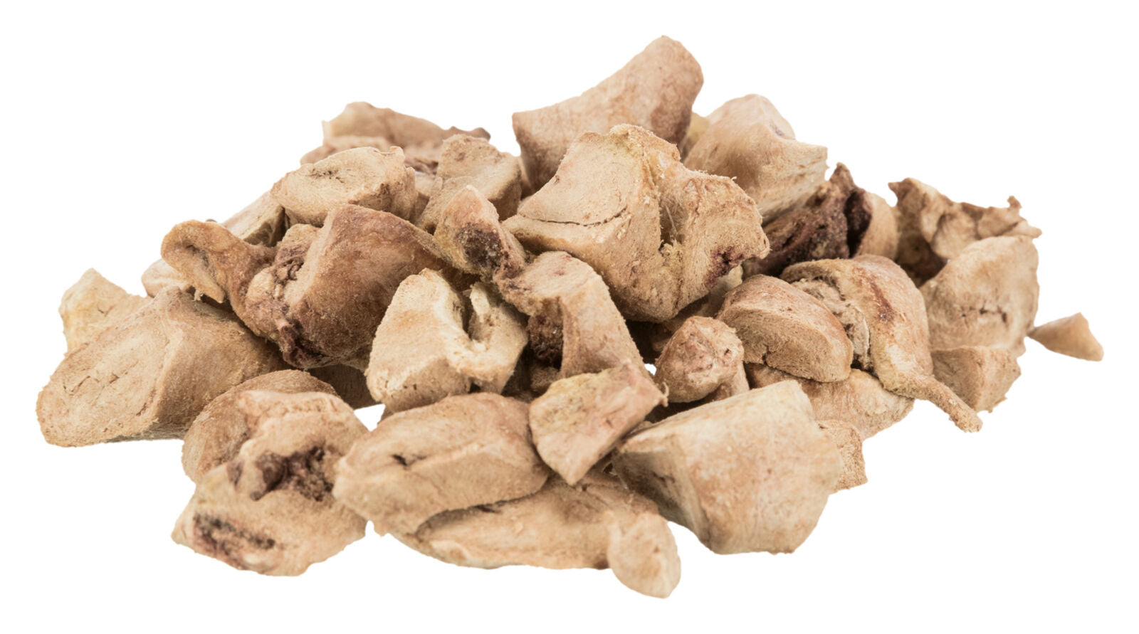 Stückige, beige-braune Brocken in ungleichmäßiger Form liegen übereinander auf weißem Hintergrund.