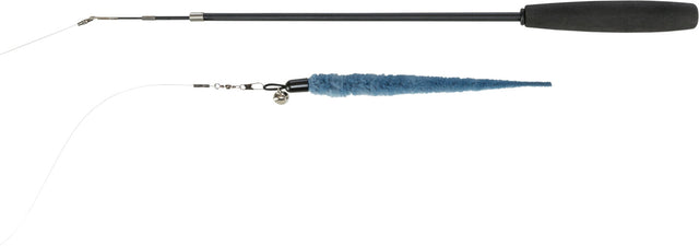Angel mit schwarzem Griff und blauer Feder, an Schnur befestigt, mit kleiner Glocke und Metallhaken.