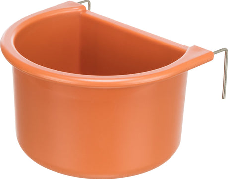 Orangefarbener Eimer mit Metallhalterung zum Aufhängen an Käfiggittern.