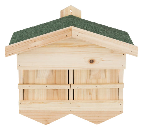 Holz-Nisthaus mit grünem Dach, rechteckiger Form und mehreren vertikalen Schlitzen auf der Vorderseite.