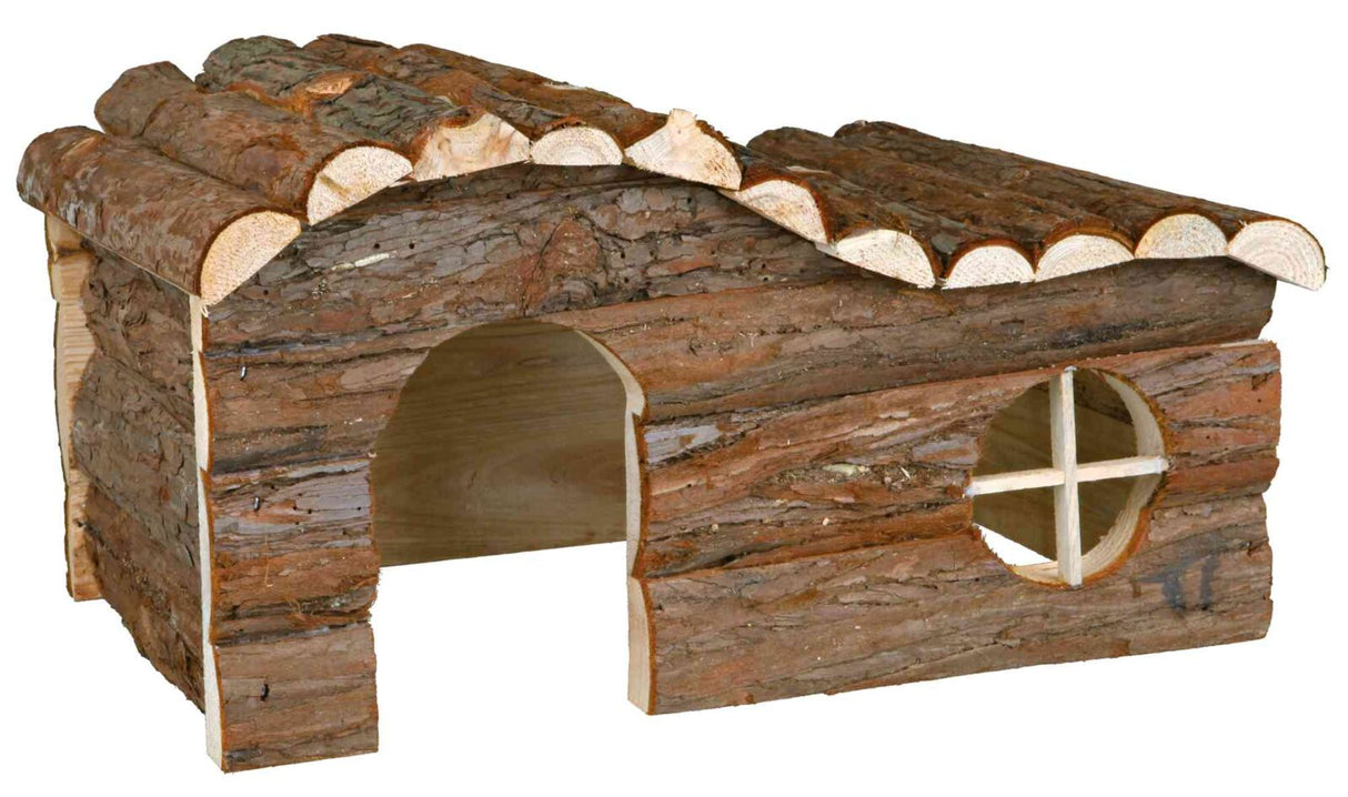 Kleine Holzhütte mit runder Öffnung und Fenster, aus Baumrinde gefertigt.