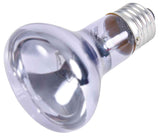 Silberne Glühbirne mit metallischem Sockel, reflektierende Oberfläche, transparentes Glas sichtbar.