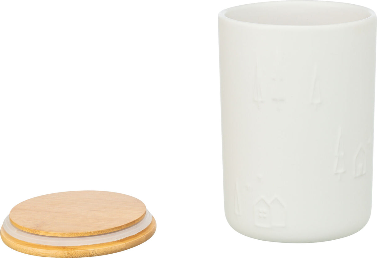 Weißer zylindrischer Behälter mit strukturiertem Muster, daneben ein runder Holzdeckel.