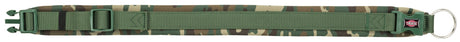 Grünes Camouflage-Halsband mit verstellbarer Schnalle und Metallring, Marke Trixie gut sichtbar.