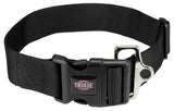 Schwarzes Hundehalsband mit Kunststoffverschluss und Metallring, Trixie-Logo in der Mitte sichtbar.