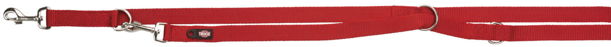 Rote verstellbare Hundeleine mit silbernen Metallklammern und schwarzem Etikettaufsatz.