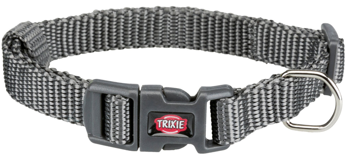 Graues Hundehalsband aus geflochtenem Material mit Kunststoffverschluss und silbernem D-Ring, Aufschrift "Trixie".