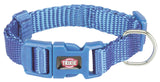 Blaues Hundehalsband aus Nylon mit Kunststoffverschluss und Metallring, Aufschrift "TRIXIE".