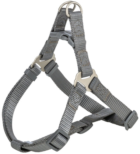 Graues Hundegeschirr mit verstellbaren Gurten und Metallringen, aus robustem Material gefertigt.