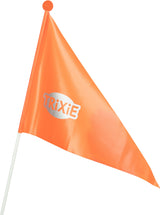 Orangefarbene Fahne mit der Aufschrift "TRIXIE" in Weiß, befestigt an einem weißen Stab mit Kugel oben.