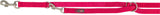 Rote Hundeleine mit stabilen Metallkarabinern und einem eingenähten Etikett mit dem Aufdruck "TRIXIE".