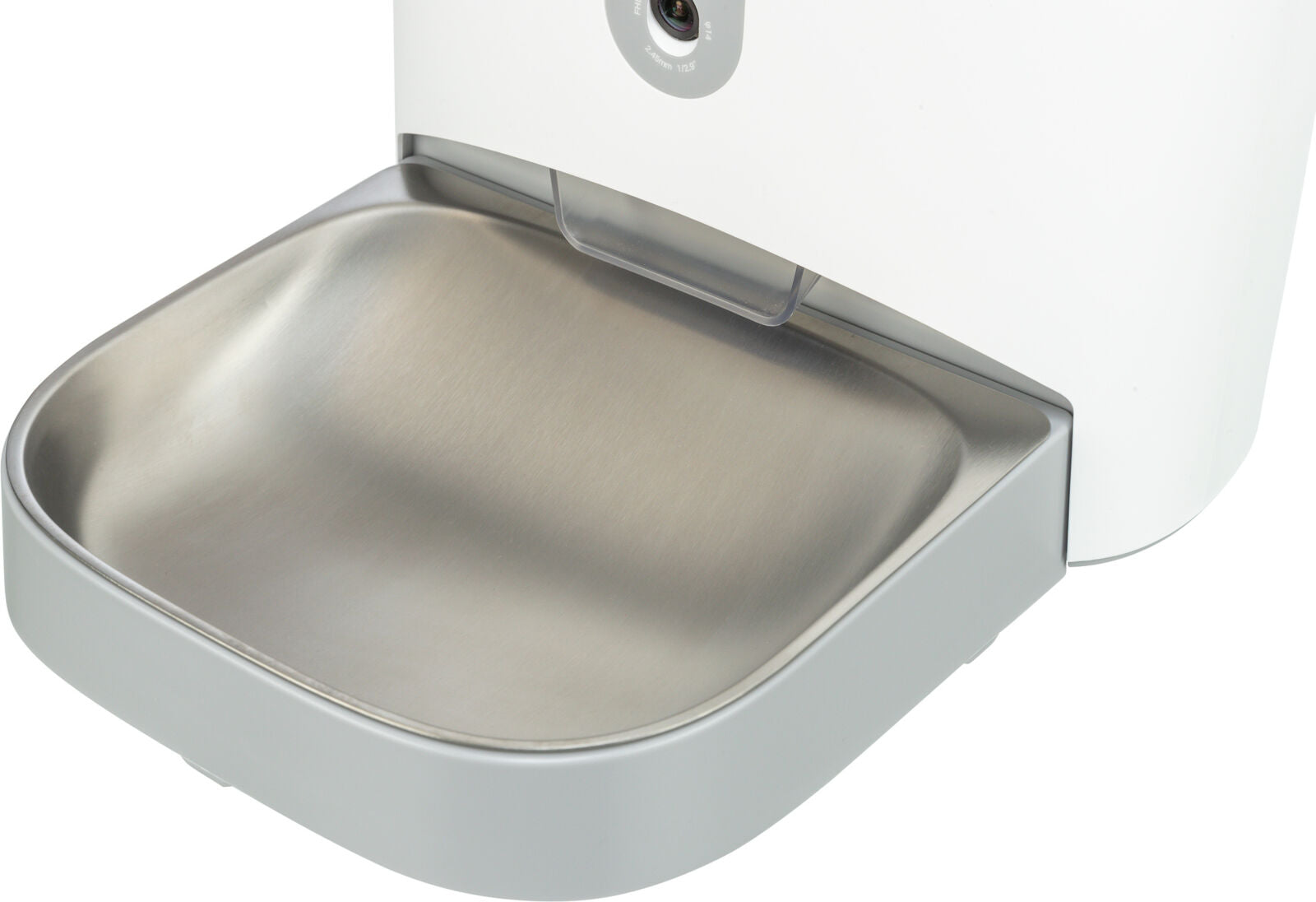 Metallschale mit silberner Oberfläche in einem weißen Spender integriert, mit Kunststoffhalterung oben sichtbar.