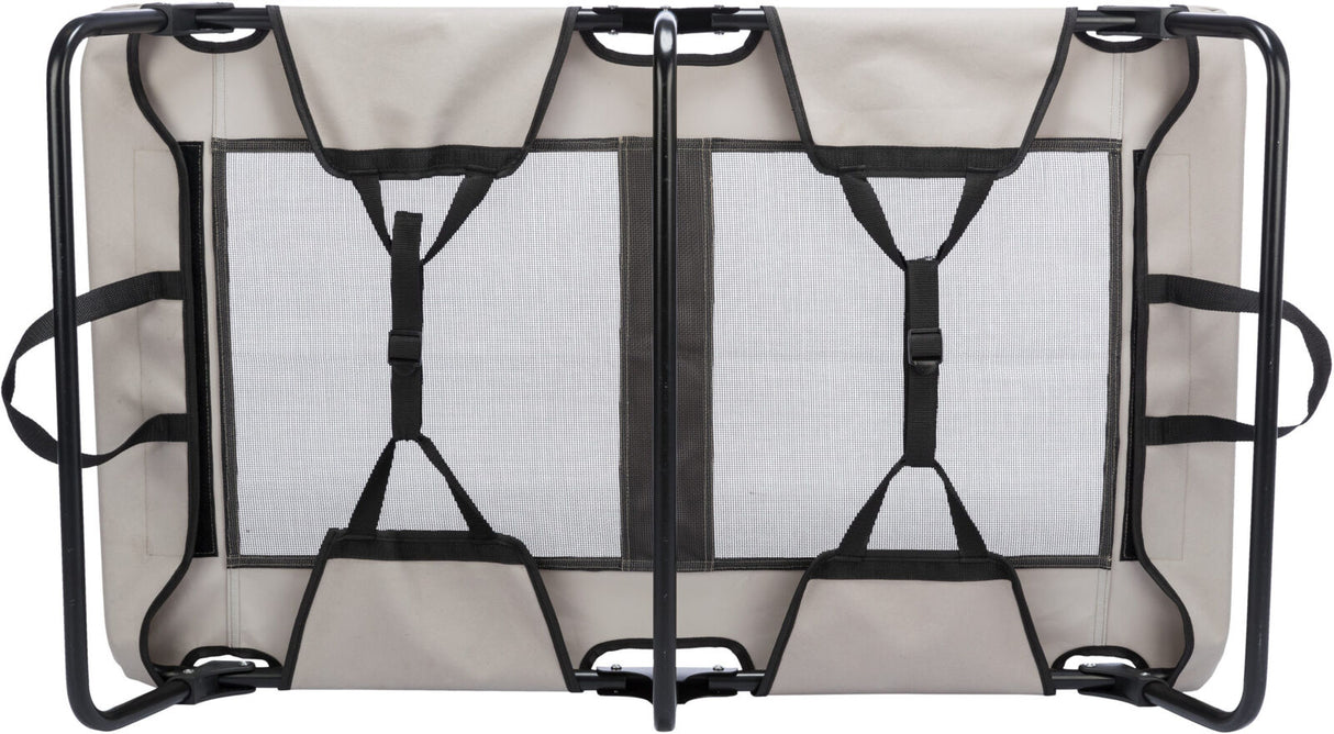 Rahmengestell mit beige und schwarzem Material sowie Netzgewebe in der Mitte, umgeben von schwarzem Rahmen.