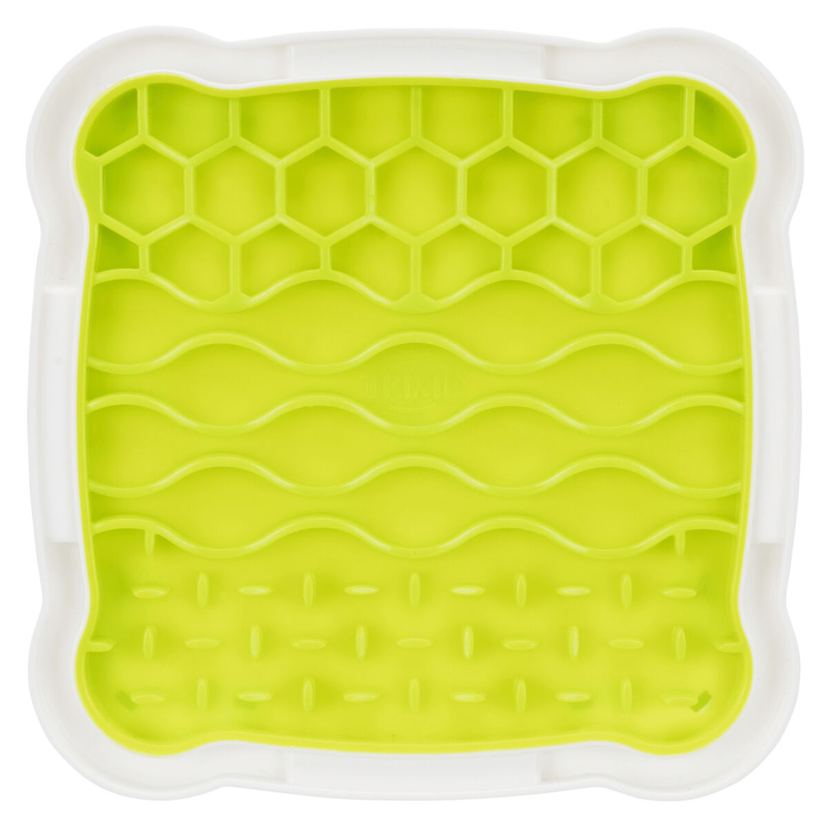 Quadratische, grün-weiße Plastikmatte mit Wabenmuster, Wellenformen und Noppen auf der Oberfläche.