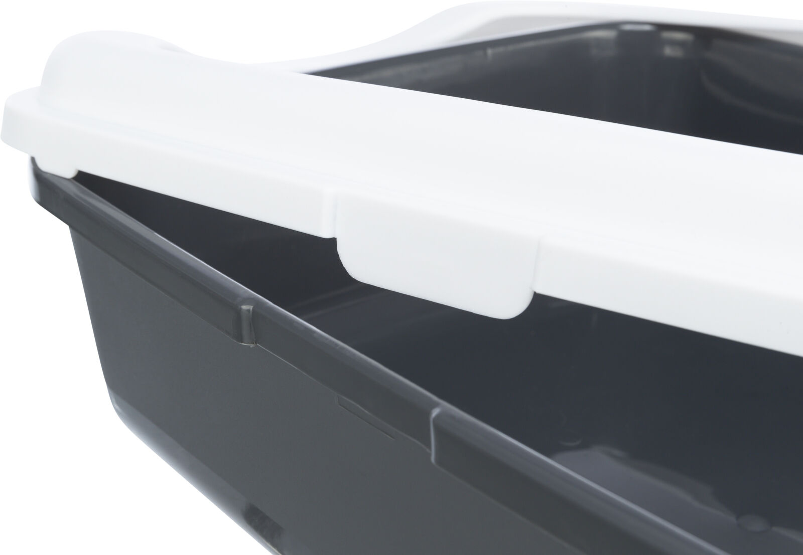 Kunststoffbox mit dunklem Korpus und weißem abnehmbarem Deckel.