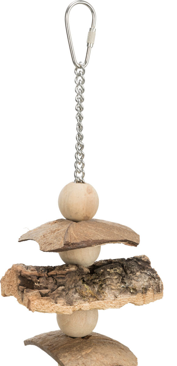 Metallkette mit Karabinerhaken, Holzperlen und Rindenscheiben, in einem vertikalen, baumelnden Design.