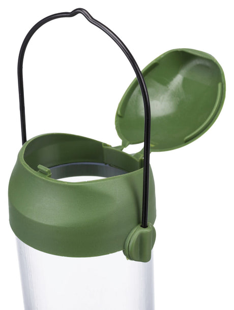 Offener grüner Deckel mit schwarzem Henkel, befestigt an einem transparenten zylindrischen Behälter.