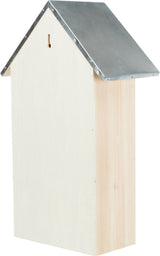 Holzkasten mit schrägem Metalldach, heller Naturton, schmale Öffnung vorne, Rückseite sichtbar.