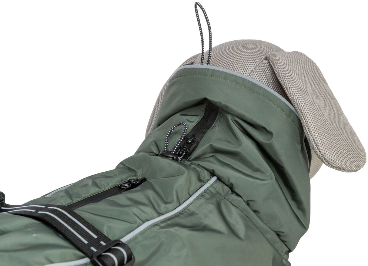 Hundemantel in olivgrün mit reflektierenden Streifen, Reißverschluss und verstellbarer Kapuze für Hunde.