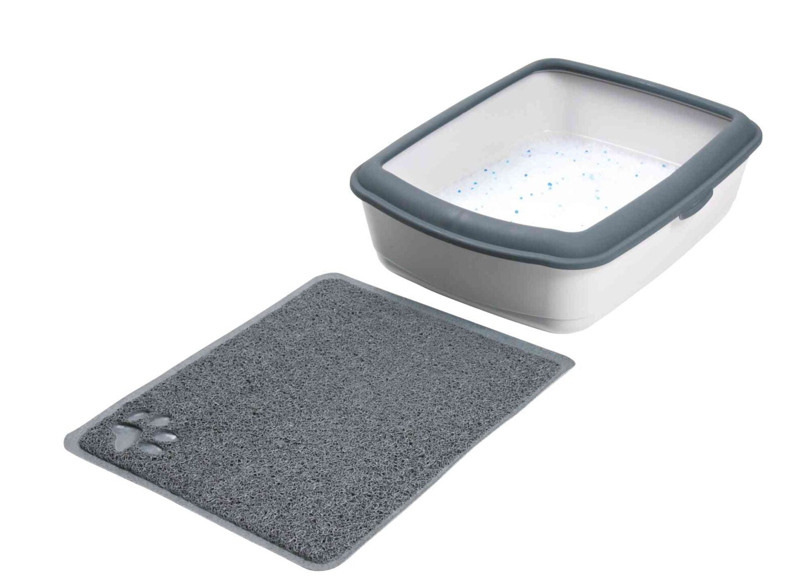 Offene Katzentoilette mit grauem Rand und graue Matte mit Pfotenabdruck, auf weißem Hintergrund.